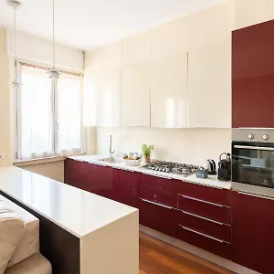 Rosselli 13 , Milan Italy